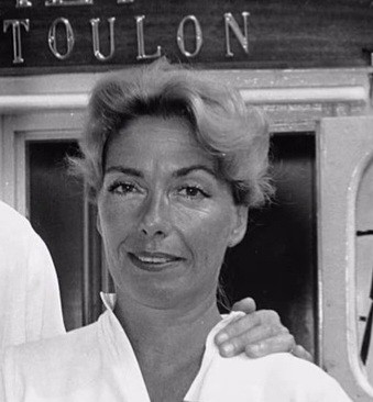 Wife material Wife material. This is Simone Melchior. She was the first female scuba diver. First ever underwater videographer (male or female). She sold her jewelry so her h